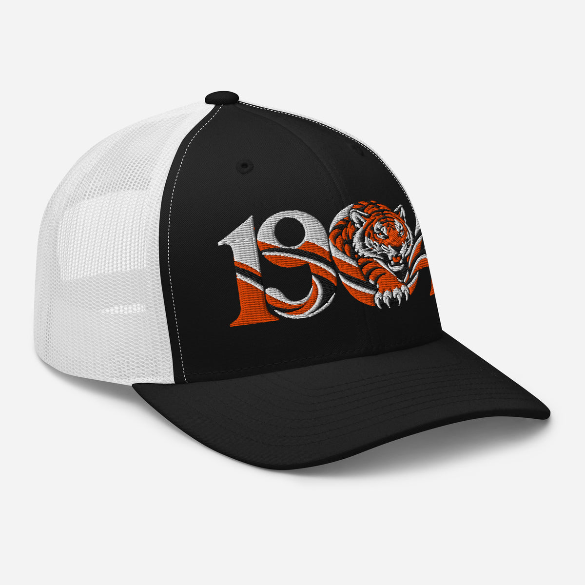 Hull 1904 Tigers Heritage embroidered football trucker cap, black white colour, right-front view