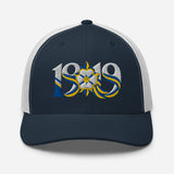 Leeds 1919 White Rose Heritage embroidered football trucker cap, navy white colour, front view